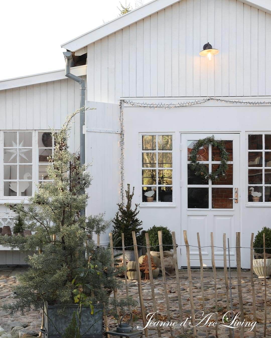 Jeanne d'Arc Living Magazine Christmas Special 2025 - Blake & Taylor Chalk Furniture Paint