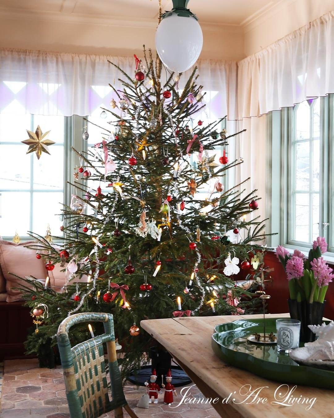 Jeanne d'Arc Living Magazine Christmas Special 2025 - Blake & Taylor Chalk Furniture Paint