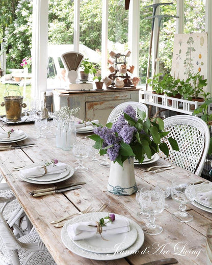 Jeanne d'Arc Living Magazine no. 4 Issue MAY 2025 - Blake & Taylor Chalk Furniture Paint